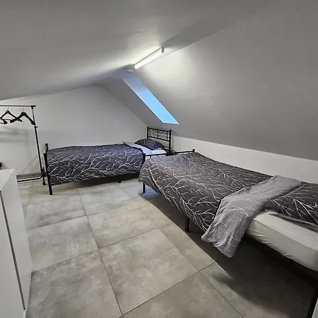 Neubau Mit Balkon Apartmán *