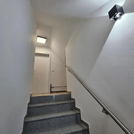 Neubau Mit Balkon *