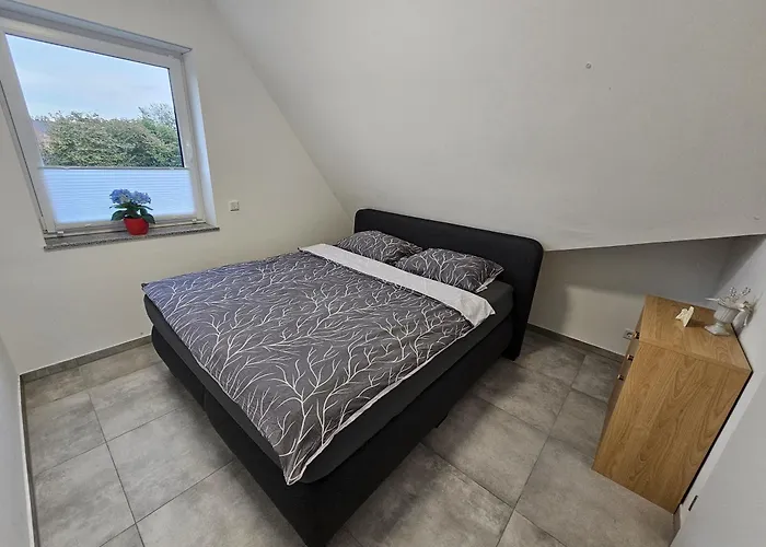 Apartament Neubau Mit Balkon